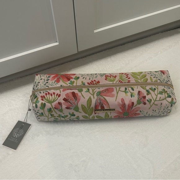 *New* Vince Camuto Multicolored Floral Hair Tool Bag - Picture 3 of 15